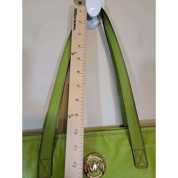 Michael Kors Jet Set Tote Bag Apple Green Leather Snap Closure Shopping Work - Picture 5 of 16